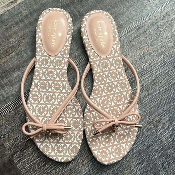 KATE SPADE Leather Blush Pink Flip-Flops - Picture 3 of 6
